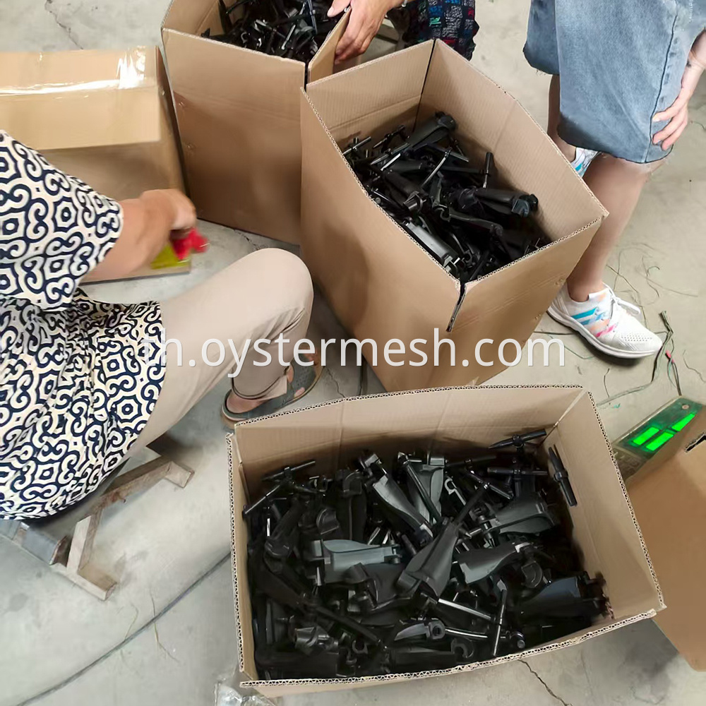 Packaging of Plastic Storm (1)